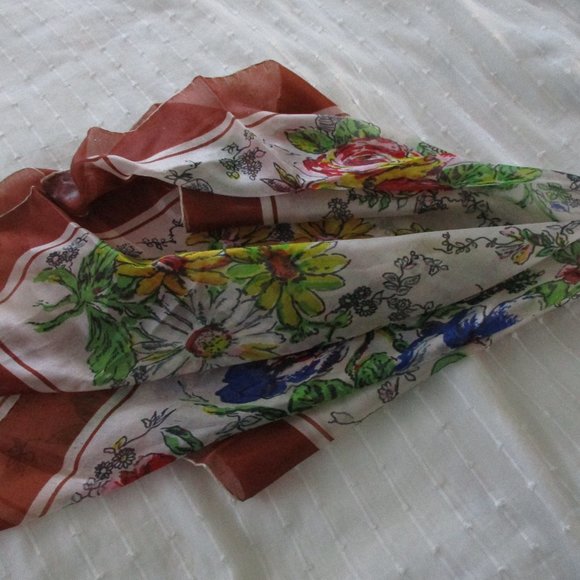 1950's floral  silk scarf - Picture 9 of 9